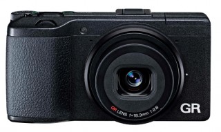 ペンタックスリコー、「GR」シリーズ最新作は大型CMOSセンサーや新型単焦点レンズ搭載