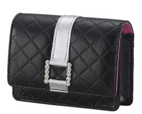 ラインストーンを施したデジタルカメラケース