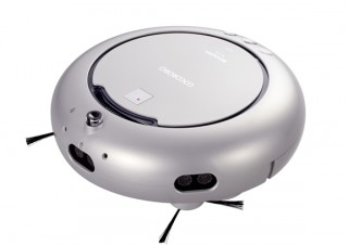 お掃除ロボットに新人が登場！　音声カスタマイズできるシャープ「COCOROBO」