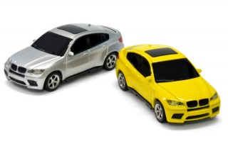 JTT、自動車を模したモバイル電源「GT5200クーペ」の新色2モデルを発売