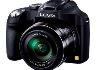 パナソニック、光学60倍ズームレンズを実装したデジカメ「DMC-FZ70」