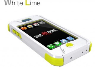 スペック、液晶画面をオープン構造にしたiPhone5防水・防塵ケース