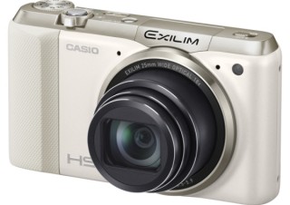 カシオ、高速連射合成×光学式で上下左右5軸の手ブレを補正するコンパクトデジカメ