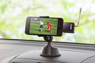 サンワサプライ、Lightningコネクタに挿せるチューナーでワンセグ放送を楽しもう