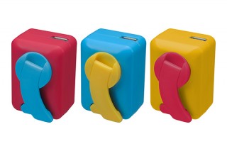 グリーンハウス、ポップなカラーリングの手回しスマホ充電器を発売