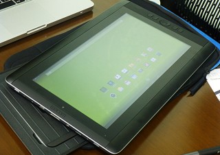ワコム、13.3型タブレット「Cintiq Companion/Companion Hybrid」発売
