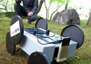 早大とJAPAN ROBOTECH、スマホを搭載した環境モニタリングロボットを開発