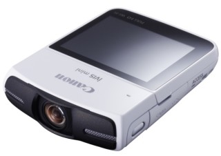 キヤノン、ダンスや演奏動画の自分撮りに特化したデジタルビデオ「iVIS mini」