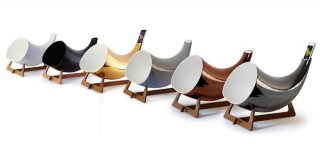 すさまじいインテリア性! イタリア生まれのiPhone用ホルン型スピーカー