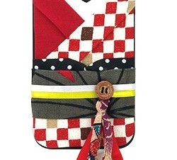 スペック、着物を忠実に再現した「musubi」のiPhne5用ICカードケース