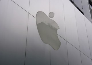 iWatchの普及に不可欠なもの