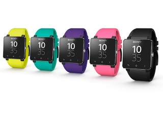 ソニーモバイル、Xperiaと連携する腕時計型端末「SmartWatch 2」を発売