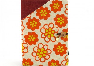 スペック、秋冬の風情を感じる和モダンなタブレットケース「Kurumi」