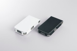 バッファローコクヨ、液晶保護フィルム付きのiPhone 4専用レザーケース