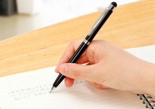 サンワサプライ、タッチペンとシャーペンが合体した2WAYタッチペンを発売