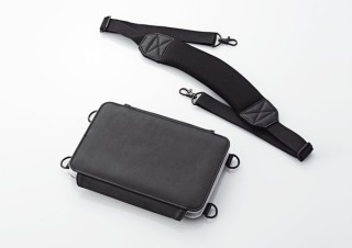 エレコム、手に負担をかけずに操作できる画板タイプのタブレットケース2種発売