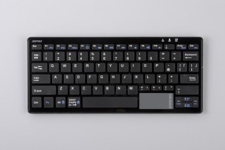 バッファロー、タッチパッドを備えるBluetoothキーボード「BSKBB23BK」