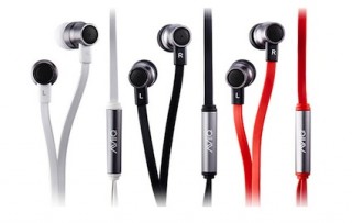 ノイズアイソレーション機能搭載、優れた音質を実現するイヤーパッド付イヤホン