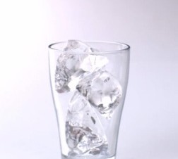 大塚食品、iPhoneとiPadを連動させたプロモーション開始 「JAVA TEA PARTY」アプリ公開