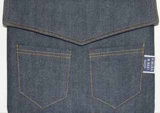 デニム素材や帆布素材、国旗デザインなどユニークなiPad用ケース4種類