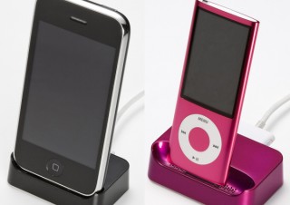 サンワサプライ、充電しながら音楽再生が可能なiPod/iPhone用クレードル