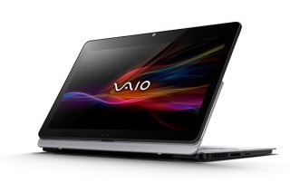 ソニー、シーンに応じて形状を変更できる11.6型ノートPC「VAIO Fit 11A」