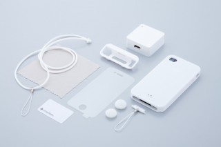 トリニティ、iPhone 4用アクセサリ9点をセットにした「Starter Pack for iPhone 4」