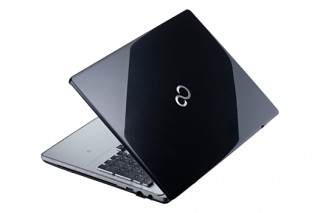 富士通、人生を楽しむ大人世代向けPC「GRANNOTE（グランノート）」を発売