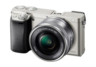 ソニー、高速AFを実現したミラーレス一眼デジカメ「α6000」を発売