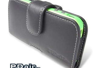 ミヤビックス、iPhone 4 Bumperを取り付けたまま収納可能な本革ケース3種