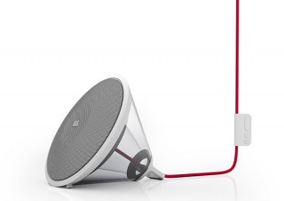 JBL、シャワーヘッド形状のBluetoothスピーカー「SPARK」を発売