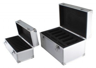 上海問屋、内蔵HDD/SSDを収納できるジュラルミン風ケースを発売