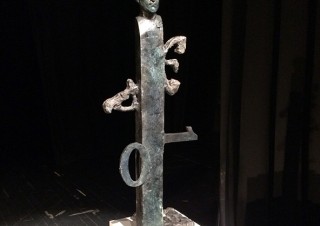 Appleが選んだスティーブ・ジョブズ像がかなりシュールで前衛的だと話題に