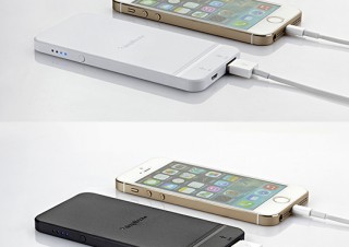 トリニティ、着せ替えを楽しめるiPhone型バッテリー「iPhone Shaped Battery」を発売