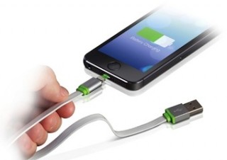 プレアデス、アルミニウム製グリップ採用のLightningケーブル発売