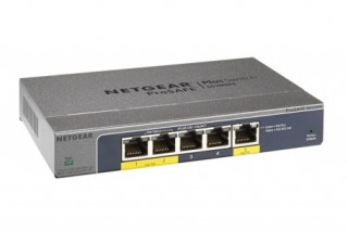 ネットギア、PoEパススルー対応の5ポートスイッチを発売