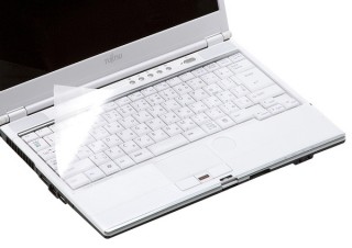 サンワ、シートタイプのノートPC用キーボードカバーを発売