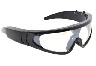 500万画素カメラでスポーツ動画など撮影できるゴーグル