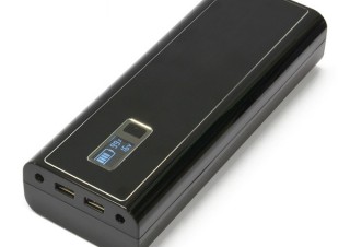 JTT、ノートPCの電源にもなる大容量モバイルバッテリー