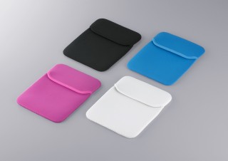 バッファローコクヨ、ソフトな手触りで伸縮性のあるiPad専用ネオプレインケース
