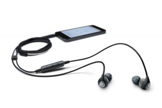 Shure、リモコンマイク付きイヤホン「SE112m+」