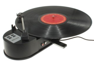 上海問屋、MP3変換機能を搭載したレコードプレーヤーを発売