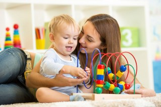 クリスマスに贈りたい！クリエイティブな子どものおもちゃ11選