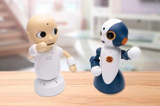 社会的対話ロボット「CommU」と「Sota」を開発