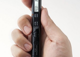 オリンパス、スティック型ICレコーダー「VP-10」を発売