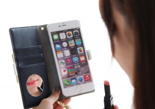 上品なデザインの女性向け手帳型スマホケース