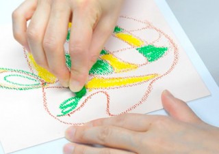 兵庫県・フェリシモによる毎月1回開催の「脳がめざめるお絵かきプログラム」ワークショップ