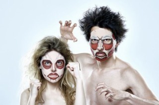 「進撃の巨人」「アベンジャーズ」とコラボしたデザインフェイスパック