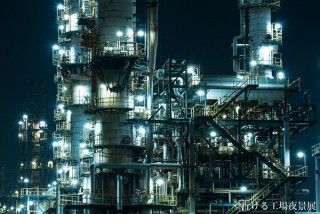 東京都・幻想的な工場の夜景をアクセス情報など解説付きで紹介する合同写真展「行ける工場夜景展」