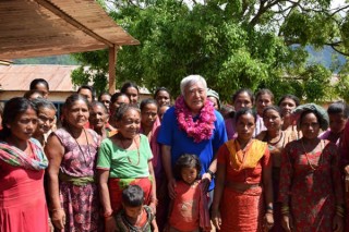 宮城県・国連WFPによる活動紹介のパネル展と写真展「三浦雄一郎が行く復興への道〜ネパールを訪ねて〜」